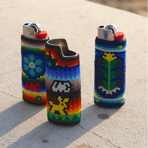 Fundas para encendedor con arte enchaquirado